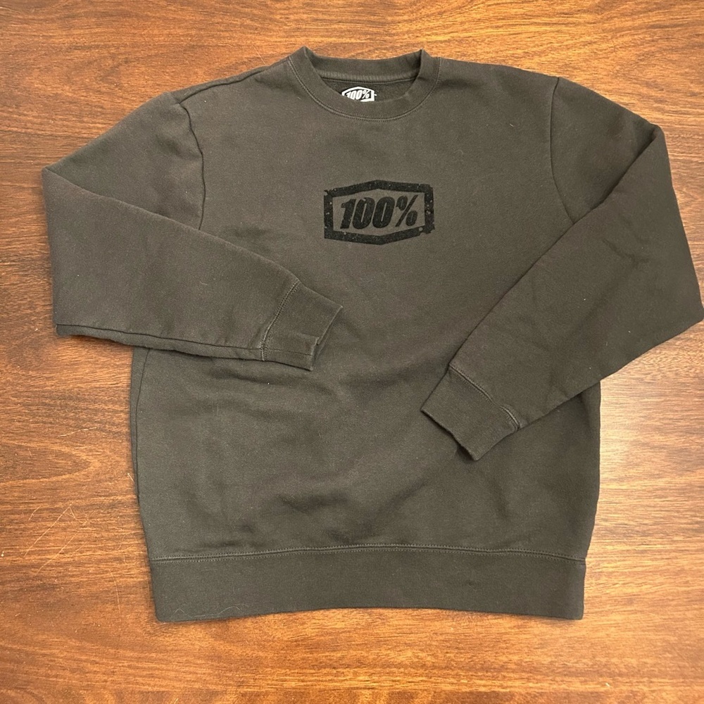 100% Pure Men's Black Crewneck Sweater